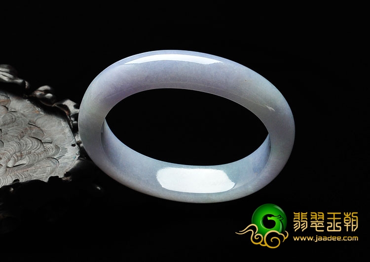 糯冰种紫罗兰缅甸翡翠贵妃镯（57.3mm-46.1mm）