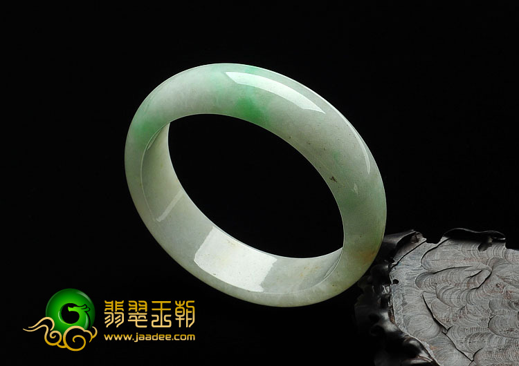 糯冰种三彩缅甸翡翠手镯（56.7mm）