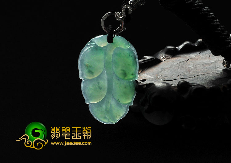 冰种飘花缅甸翡翠叶子挂件