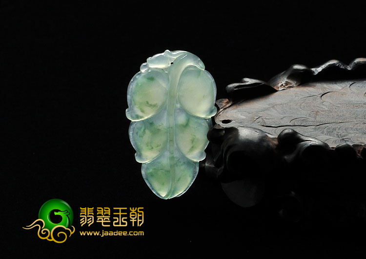 冰种飘花缅甸翡翠叶子挂件