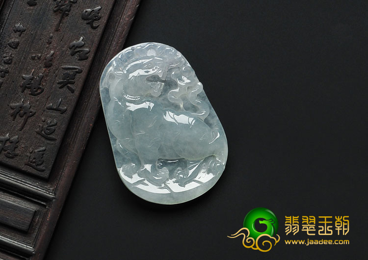 冰种晴水缅甸翡翠A货虎牌挂件