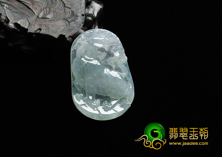 冰种晴水缅甸翡翠A货虎牌挂件