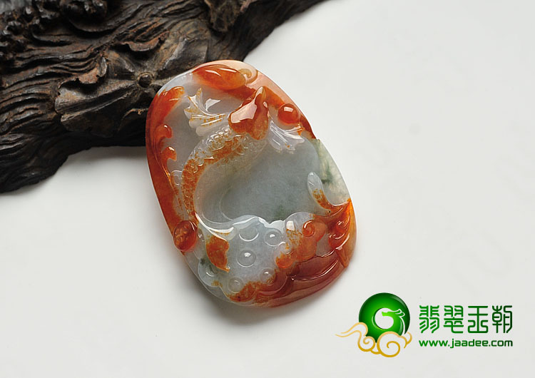 糯冰种红翡飘花缅甸翡翠A货年年有余挂件