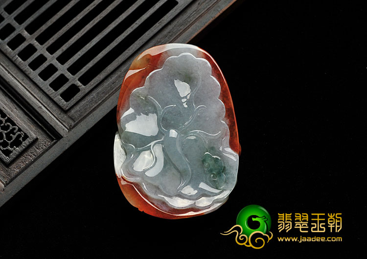 糯冰种红翡飘花缅甸翡翠A货年年有余挂件