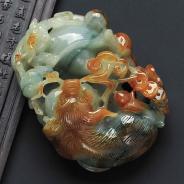 糯冰种褐黄翡飘花缅甸翡翠金猪送财挂件