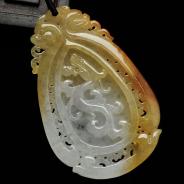 糯冰种红黄翡缅甸翡翠仿古龙牌挂件