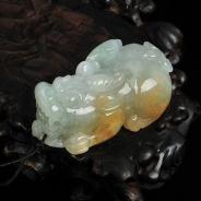 糯冰种晴水黄翡缅甸翡翠貔貅挂件