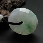 糯冰种飘绿花缅甸翡翠平安扣挂件