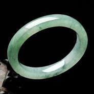 糯冰种飘花缅甸翡翠贵妃镯（51.6mm-44.3mm）