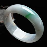 糯冰种春带彩缅甸翡翠手镯（56mm）