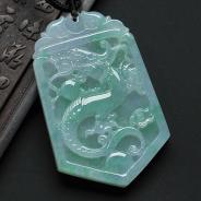 糯冰种翠色缅甸翡翠龙牌挂件
