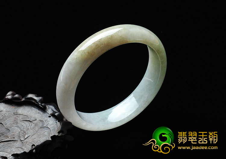 糯冰种晴水缅甸翡翠A货手镯（57.9mm）