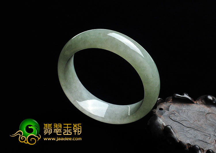 糯冰种晴水缅甸翡翠A货手镯（55.3mm）