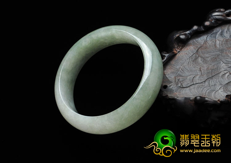 糯冰种晴水缅甸翡翠A货手镯（55.3mm）