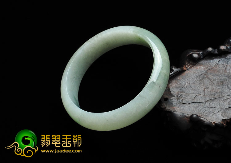 糯冰种晴水缅甸翡翠A货手镯（57.8mm）