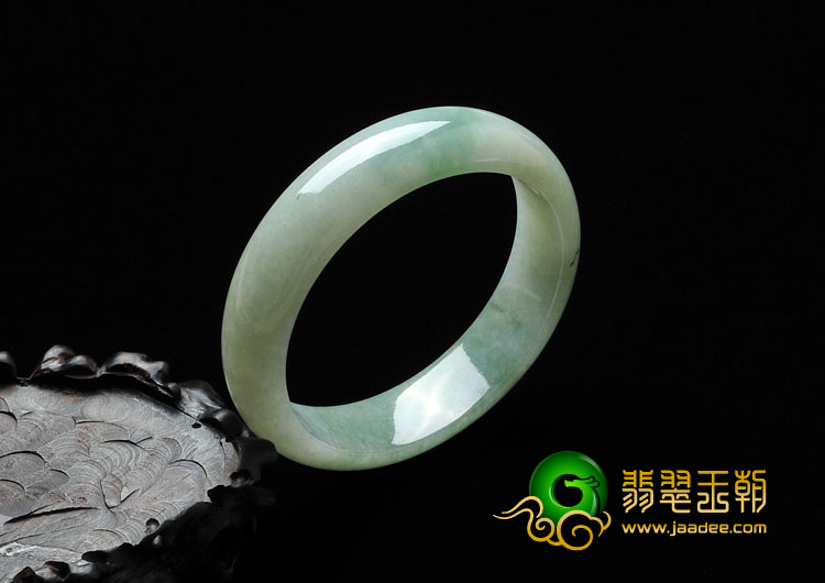 糯冰种晴水缅甸翡翠A货手镯（57.8mm）