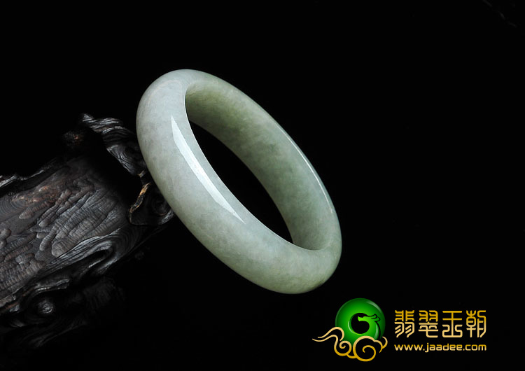 糯冰种晴水缅甸翡翠A货手镯（55.2mm）