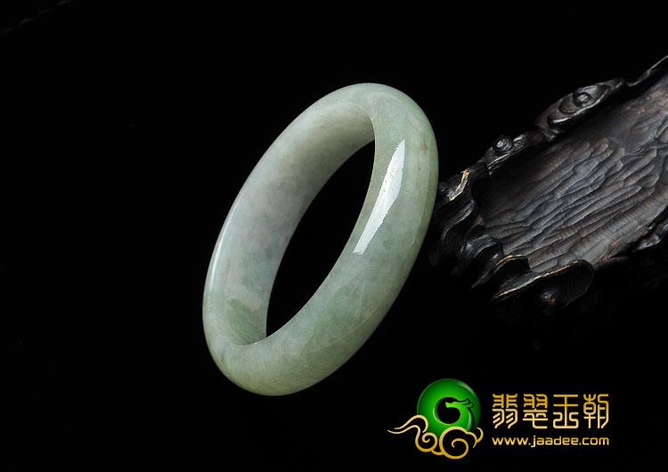 糯冰种晴水缅甸翡翠A货手镯（55.2mm）