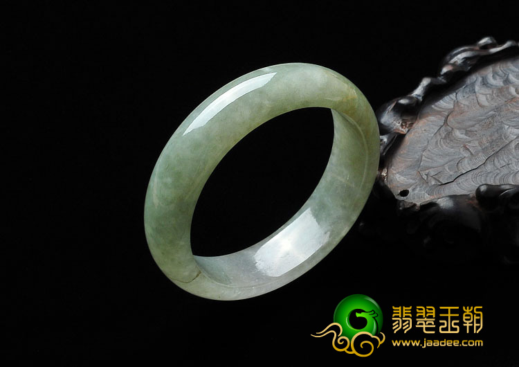糯冰种晴水缅甸翡翠A货手镯（55.2mm）