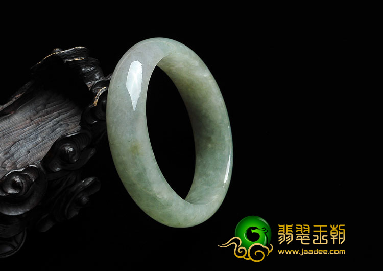 糯冰种晴水缅甸翡翠A货手镯（55.2mm）