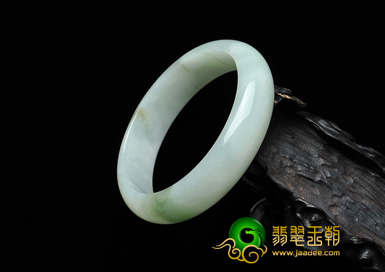 糯冰种晴水缅甸翡翠A货手镯（57.8mm）