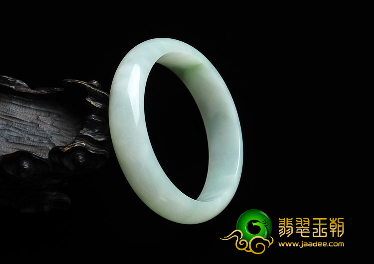 糯冰种晴水缅甸翡翠A货手镯（57.8mm）