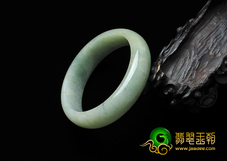 糯冰种晴水缅甸翡翠A货手镯（52.4mm）