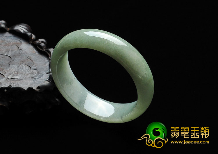 糯冰种晴水缅甸翡翠A货手镯（52.4mm）