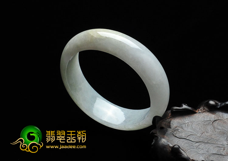 糯冰种晴水缅甸翡翠A货手镯（55.4mm）