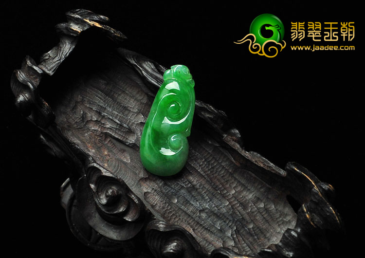 冰种阳绿缅甸翡翠A货如意挂件