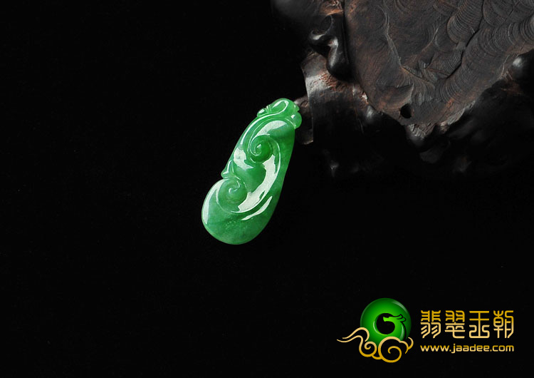 冰种阳绿缅甸翡翠A货如意挂件