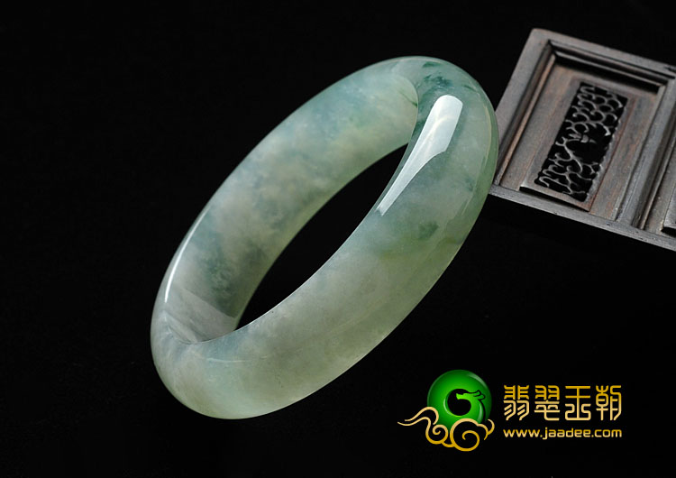 冰种飘花缅甸翡翠A货手镯（59.9mm）