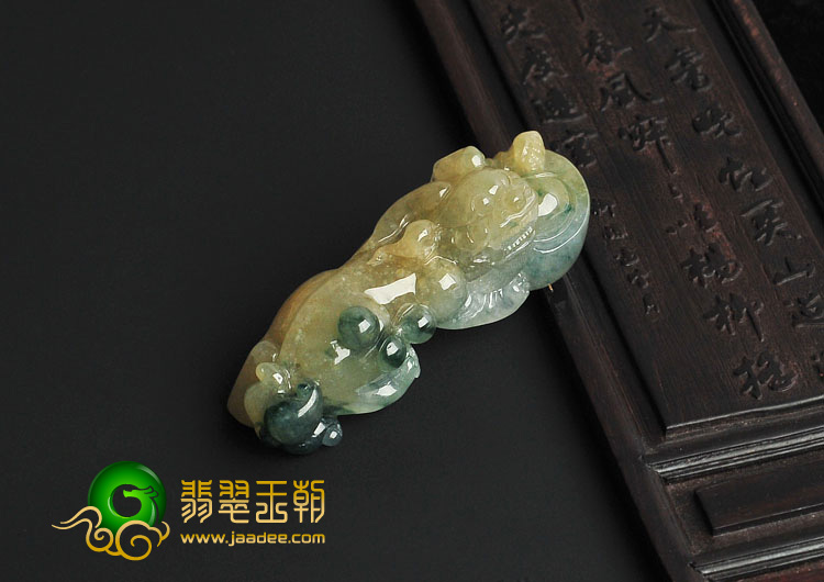 冰种黄翡飘花缅甸翡翠A货招财貔貅挂件