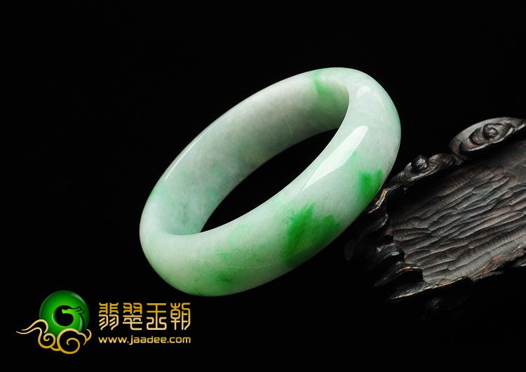 糯冰种翠色缅甸翡翠A货手镯（59.7mm）