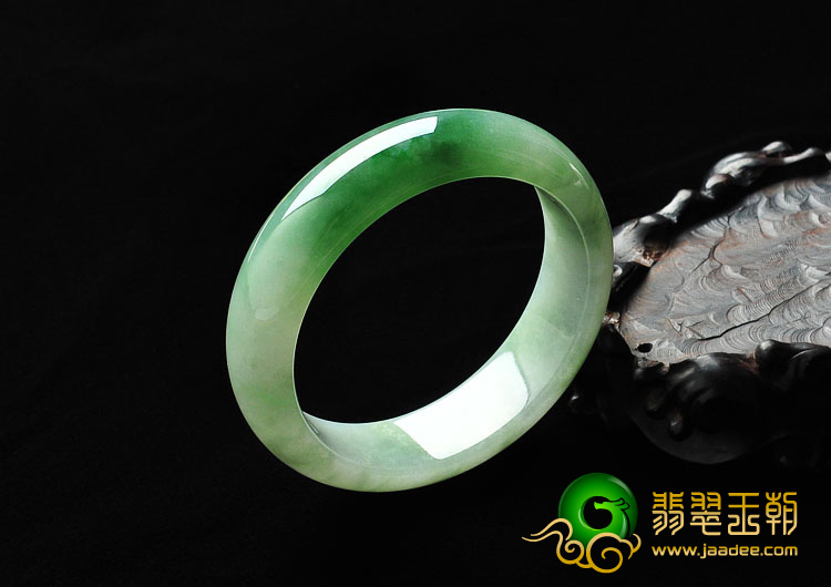 冰种晴水缅甸翡翠A货手镯（56.7mm）