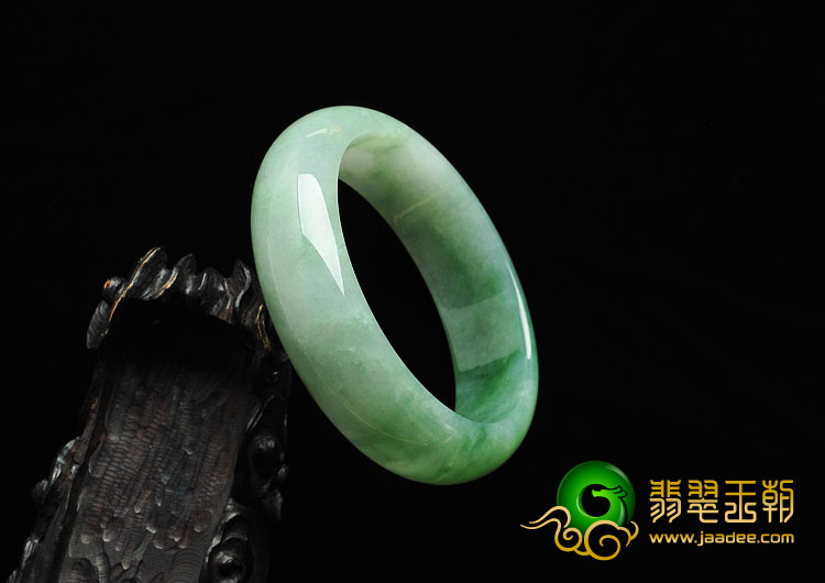 冰种晴水缅甸翡翠A货手镯（58.8mm）