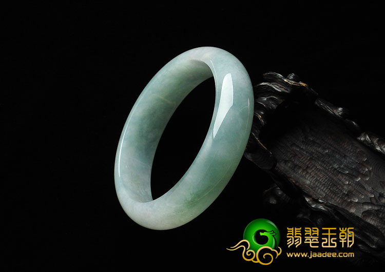 糯冰种晴水缅甸翡翠A货手镯（57.4mm）