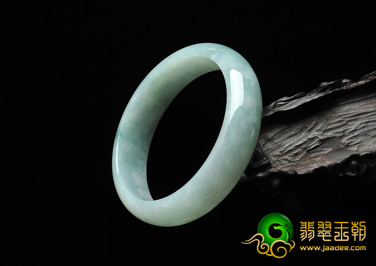 糯冰种晴水缅甸翡翠A货手镯（60.3mm）