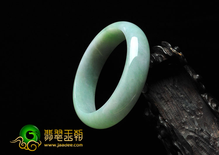 糯冰种淡春带彩缅甸翡翠A货手镯（57mm）