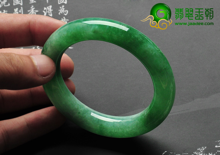 糯冰种翠绿满绿缅甸翡翠A货圆条手镯（53.9mm）