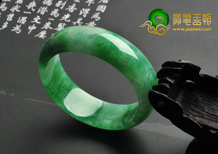 糯冰种翠绿满绿缅甸翡翠A货手镯（57.8mm）