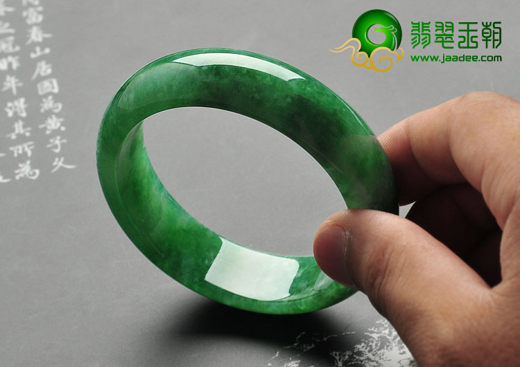糯冰种翠绿满绿缅甸翡翠A货手镯（57.7mm）