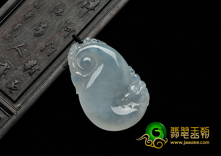 冰种晴水缅甸翡翠A货鱼龙挂件