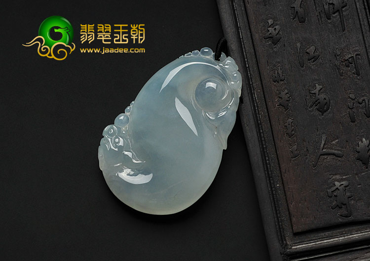 冰种晴水缅甸翡翠A货鱼龙挂件