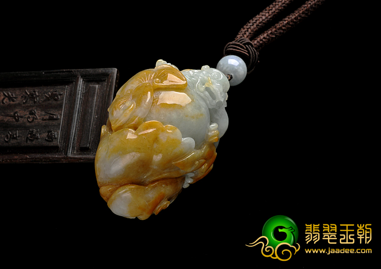 细糯种黄翡缅甸翡翠A货貔貅送福手玩件