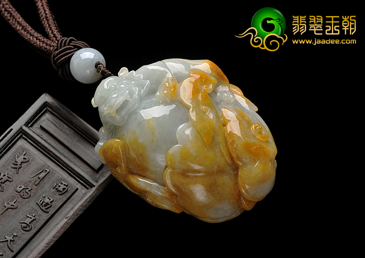 细糯种黄翡缅甸翡翠A货貔貅送福手玩件