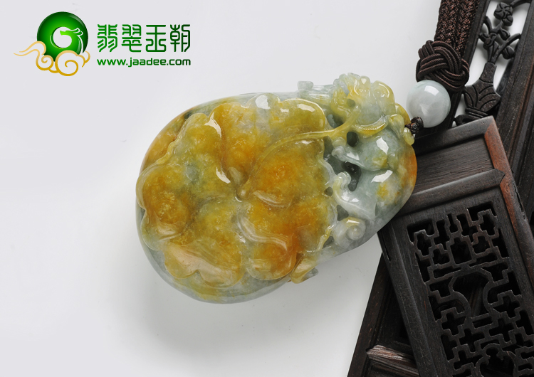 糯冰种黄翡缅甸翡翠A货貔貅送福手玩件