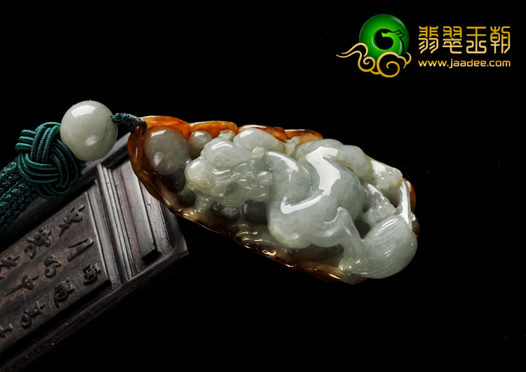 糯冰种褐红翡缅甸翡翠A货貔貅手玩件