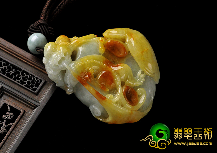 细糯种红黄翡缅甸翡翠A货龙腾四海手玩件