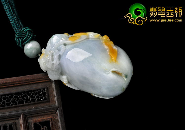 细糯种黄翡缅甸翡翠A货麒麟送福手玩件